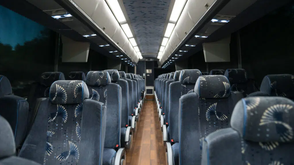deluxe motorcoach interior pricing 1 e1494346261563